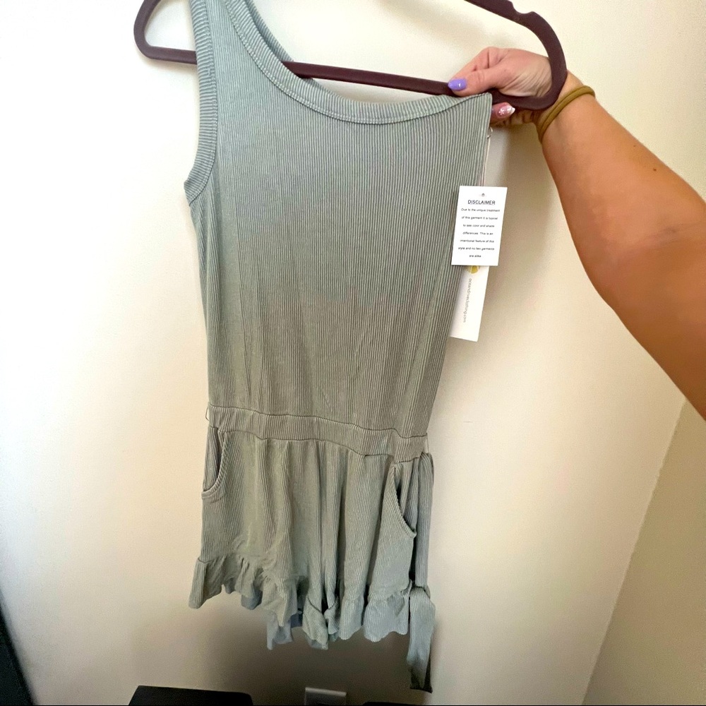 One should romper, size small. NWT